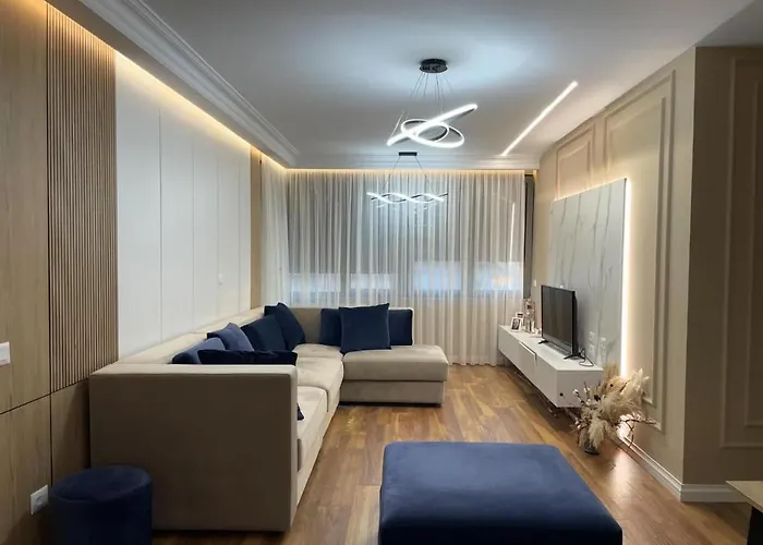 Center Διαμέρισμα Τίρανα